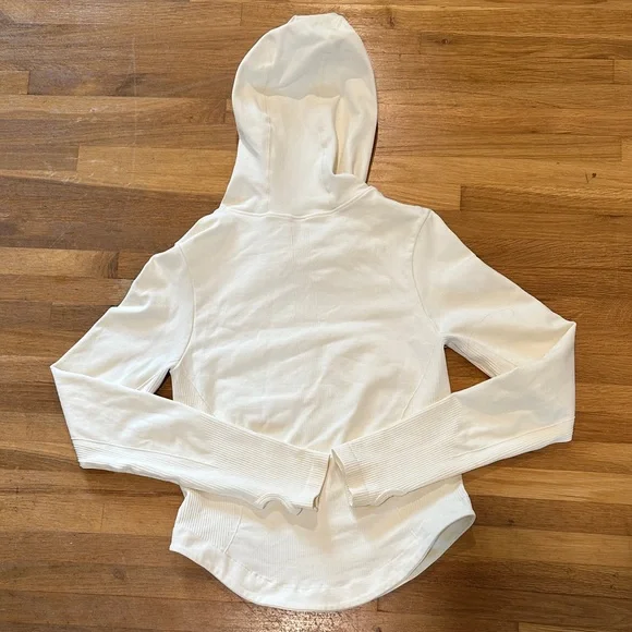 *last chance* Amazon | Women's Cream Hoodie - Picture 11 of 15